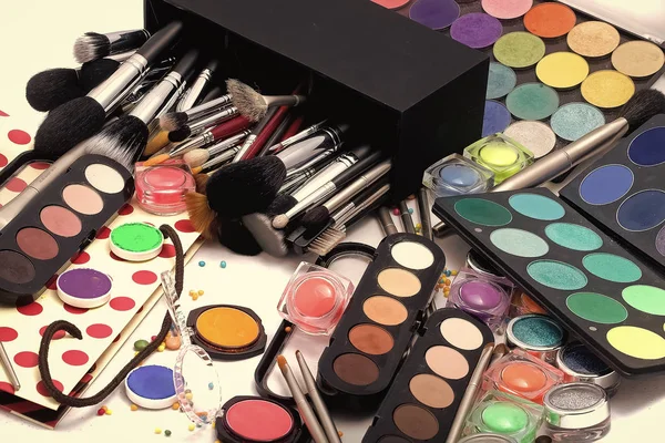 Kleurrijke make-up set — Stockfoto