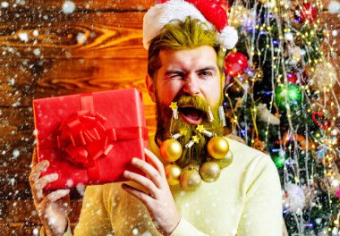 Yeni yıl, yılbaşı kartı. Pankart için Noel Baba portresi ya da tebrik posteri. Moda, alışveriş ve indirimler.