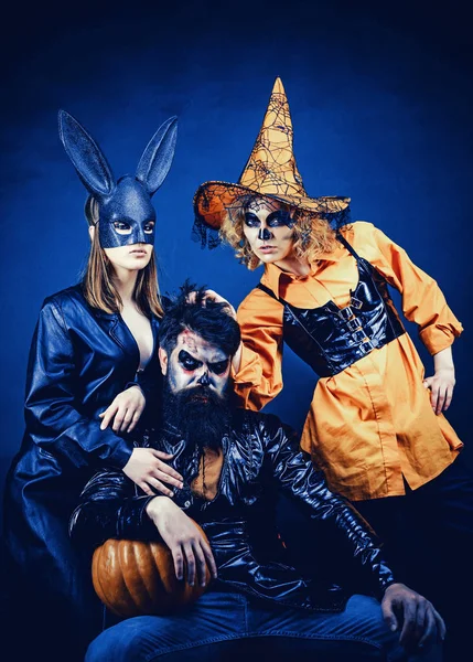 Diseño de Halloween para espacio de copia. Fiesta de Halloween y concepto de vacaciones. Truco o trato. Feliz Halloween . —  Fotos de Stock