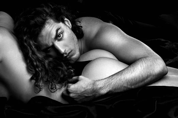 Gey qizlar bilan porno Seksual qiz pozlar