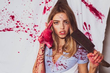 Zombi. Mutlu Cadılar Bayramı. Kana susamış agresif kız. Kanlar içinde. Bağış ve bağış. Kana susamışlar. Berbat bir Cadılar Bayramı. Lanet cadılar bayramı. Kasap leşi. Yamyamlık.