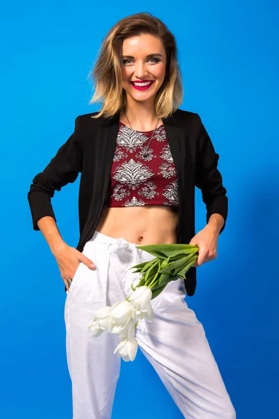 Young Beautiful Woman Holding White Tulips — Stock Photo, Image