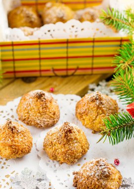 Hindistan cevizi acıbadem kurabiyesi kurabiye 