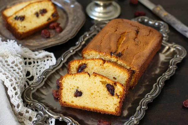 Homemade Sweet Semolina Cake Dried Cranberries — Stock Photo, Image