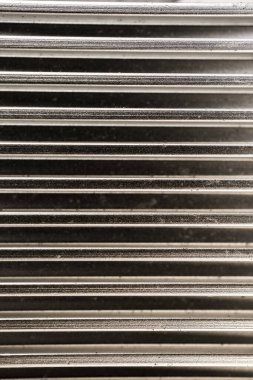 dikey alüminyum kıvrımlı doku parlak dikey metal arkaplan metalik konsept makro yakın çekim