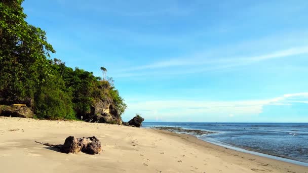 Μια Ήσυχη Τροπική Παραλία Πυροβόλησε Από Siaton Negros Oriental Φιλιππίνες — Αρχείο Βίντεο