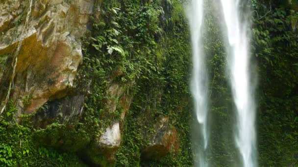 Clip 250 High Katibawasan Tropical Waterfall Camiguin Island Cascade Est — Video