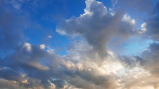 Video Lapso Tiempo Que Muestra Movimiento Transformación Diferentes Tipos Nubes — Vídeos de Stock