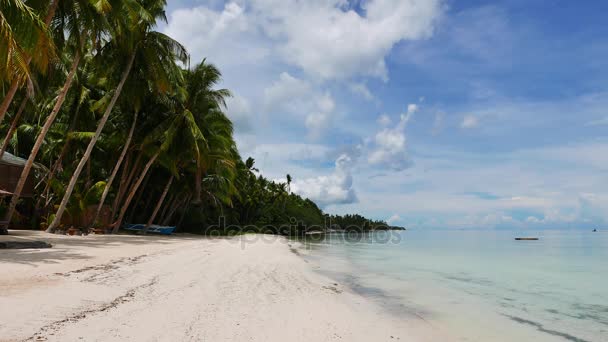 Спокійна Вранці Кліп Білих Піщаних Пляжах Siquijor Острова Традиційні Аутригерами — стокове відео