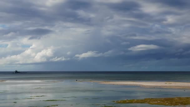 Clipe Manhã Brilhante Nublado Das Praias Areia Branca Ilha Siquijor — Vídeo de Stock