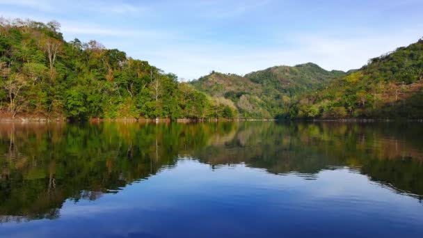 Reálném Čase Klip Ukazující Scénické Požitky Horské Jezero Balanan Negros — Stock video