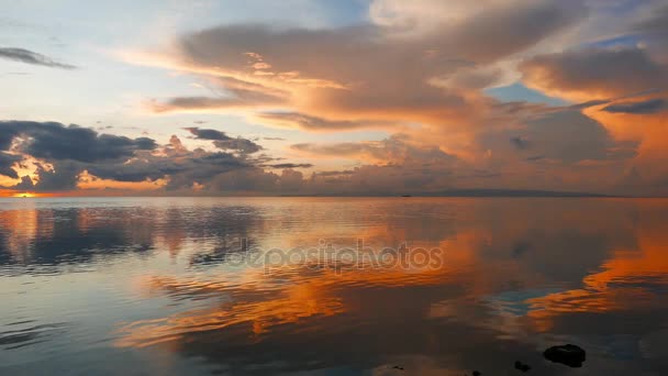 Une Vidéo Calme Très Colorée Lever Soleil Depuis Les Rives — Video