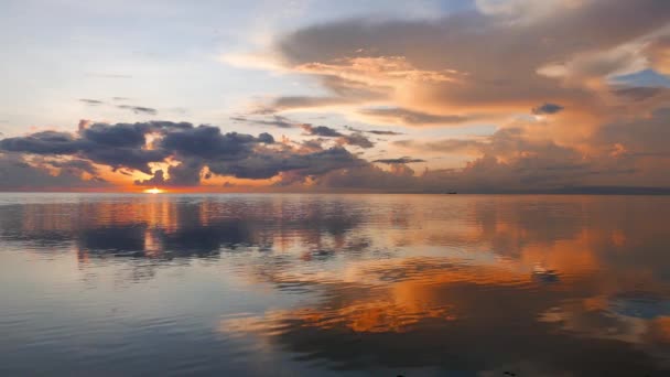 Een Rustige Zeer Kleurrijke Zonsopgang Video Van Dumaguete City Oevers — Stockvideo