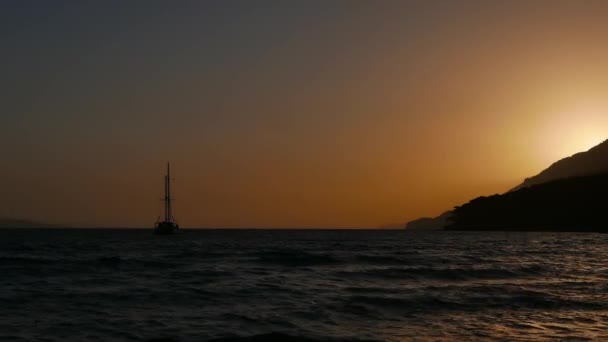 Vidéo Coucher Soleil Sombre Avec Ciel Dégagé Depuis Plage Akyaka — Video