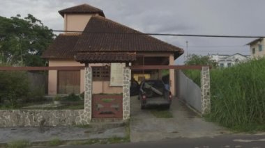 Bir ev bir garaj Sao Gabriel da Cachoeira liman - Amazon - Brezilya ile
