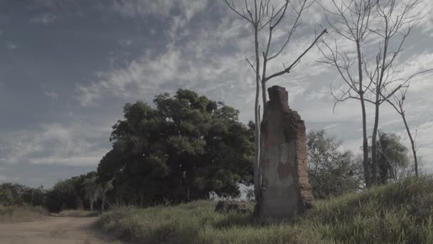 Parte de un muro de la iglesia Utiariti - Mato Grosso - Brasil — Vídeos de Stock