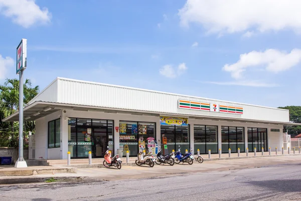 7-Eleven, магазин — стоковое фото