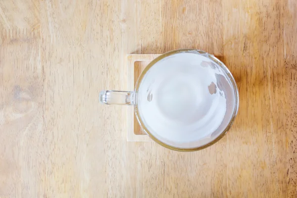Пустой стакан горячего молока — стоковое фото