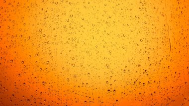 Yağmur su damlası turuncu demir.