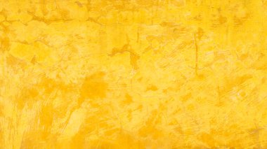 Eski sarı beton duvar.