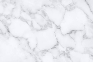 Arkaplan veya tasarım sanatı için doğal desenli beyaz mermer dokusu.
