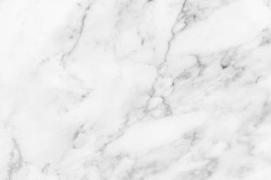 Arkaplan veya tasarım sanatı için doğal desenli beyaz mermer dokusu.
