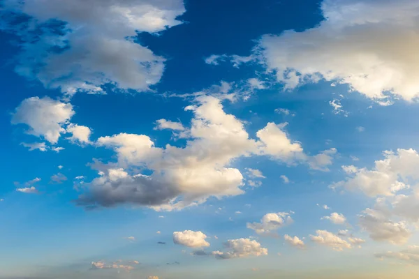 Céu Azul Bonito Nuvens Fundo Natural — Fotografia de Stock