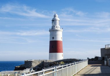 Europa nokta feneri (Trinity deniz feneri veya Victoria Kulesi). Cebelitarık İngiliz denizaşırı toprakları.