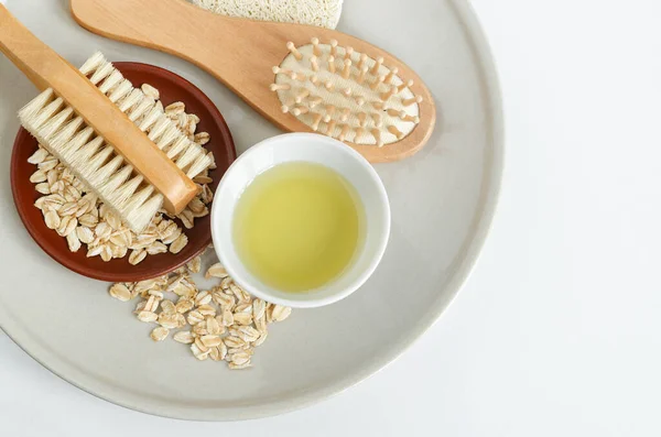 Olive Oil Oatmeal Wooden Hairbrush Body Brush Natural Beauty Treatment — Stock Photo, Image