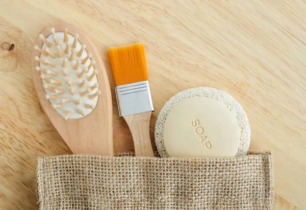 Wooden Hairbrush Make Brush Soap Bar Loofah Sponge Natural Beauty — 스톡 사진