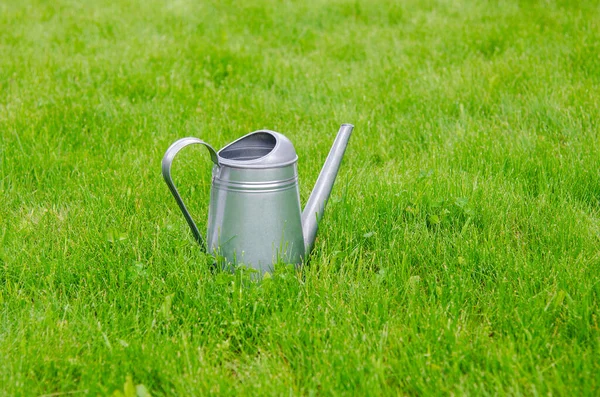 Galvanized Steel Watering Can Green Lawn — Stock Photo, Image