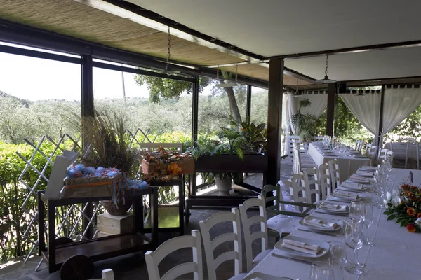  Tuscany'de bir düğün için kurmak Restoran 