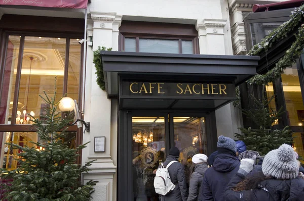  Cafe Sacher otel Viyana'nın 