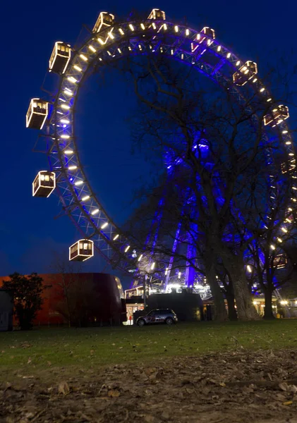 Vista nocturna del ferris gigante vienés —  Fotos de Stock