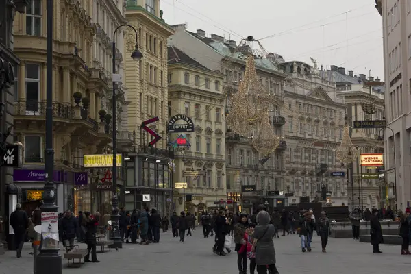 Tagesansicht der Grabenstraße in Wien am späten Nachmittag — Stockfoto