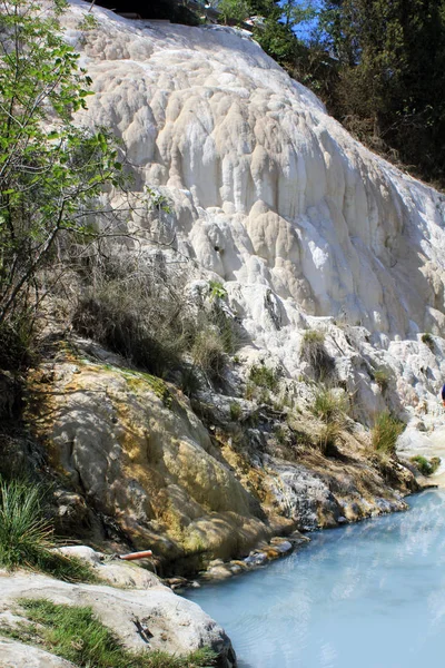 The free accessible pool of Bagni San Filippo — Stock Photo, Image