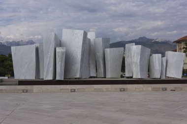 Le Vele monument in white carrara marble 
