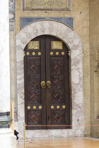 Сараево Босния Герзеговина Августа 2017 Закрытая Входная Дверь Мечети Имени — стоковое фото