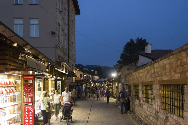 Sarajevo Bosnia Herzegovina August 2017 People Night Sarajevo City Centre — Stock Photo, Image