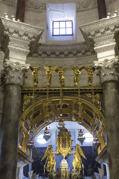 Split Hırvatistan Ağustos 2017 Saint Domnius Katedralde Split Onun Altın — Stok fotoğraf