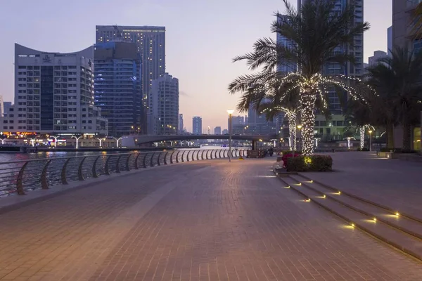 Dubai Uae December 2017 Dubai Marina Promenade Sunset Time — Stock Photo, Image
