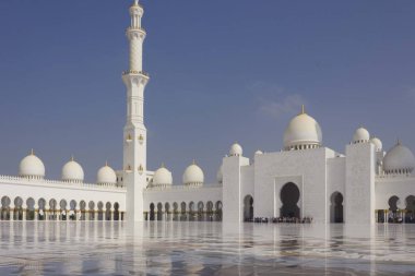 ABU DHABI, UAE - DECEMBER 28 2017: Abu Dhabi grand mosque architecture