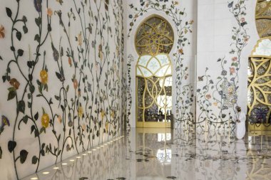 ABU DHABI, UAE - DECEMBER 28 2017: Interor of the famous Sheikh al Zayed Mosque in Abu Dhabi