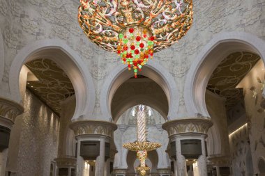 ABU DHABI, UAE - DECEMBER 28 2017: Interiors of the grand mosque of Abu Dhabi
