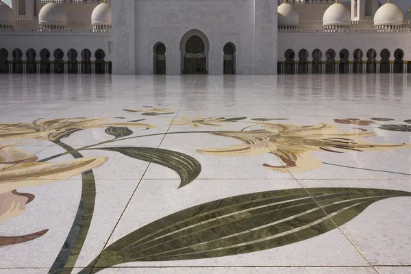 Abu Dhabi Оаэ Декабря 2017 Детали Мозаичного Пола Мечети — стоковое фото