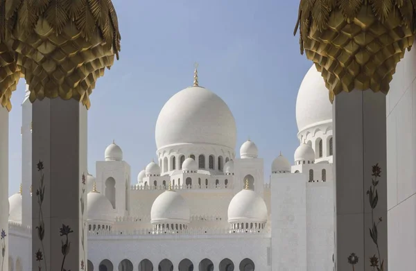 Abu Dhabi Uae December 2017 Detail Column Great Mosque Abu — Zdjęcie stockowe