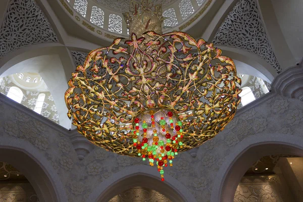 Abudhabi Uae December 2017 Amazing Crystal Chandelier Sheikh Zayed Mosque — Stock Photo, Image