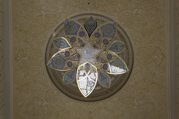 Abu Dhabi Uae December 2017 Architectural Detail Pendant Lamp Sheikh — Stok fotoğraf
