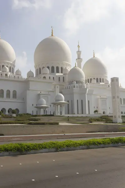 Abu Dhabi Uae December 2017 Virew Street Sheikh Zayed Mosque — Stok fotoğraf