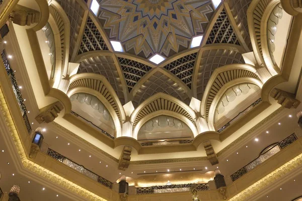 Abu Dhabi Uae December 2017 Architectural Detail Dome Emirates Palace — Stockfoto